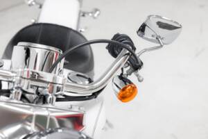 Image 13/34 of Harley-Davidson DUMMY (2002)