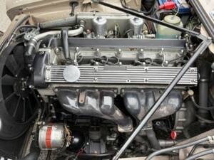 Bild 26/40 von Jaguar XJ 6 4.2 (1971)