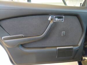 Image 3/42 of Mercedes-Benz 450 SEL 6,9 (1976)