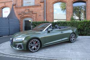 Image 2/19 of Audi A5 2.0 TDI S-Line (2024)