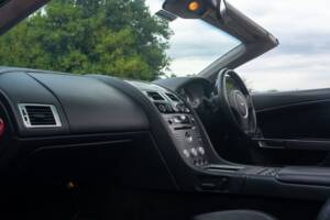 Bild 37/50 von Aston Martin DB 9 Volante (2006)