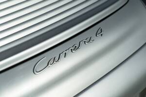 Image 10/50 of Porsche 911 Carrera 4 (1999)