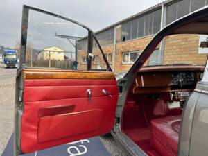 Bild 9/42 von Daimler 2.5 Litre V8 (1967)