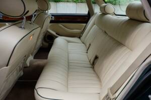 Image 23/77 de Jaguar XJ 40 (XJ-R) (1993)