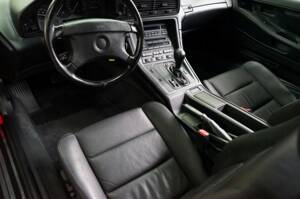 Immagine 27/50 di BMW 850i (1990)