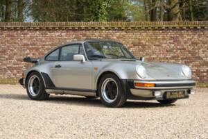 Afbeelding 45/50 van Porsche 911 Turbo 3.3 (1983)
