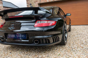 Bild 21/47 von Porsche 911 GT2 (2009)