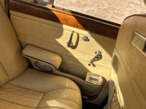 Image 29/30 de Jaguar Type S 3.8 (1968)