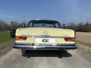 Imagen 7/8 de Mercedes-Benz 280 SE 3,5 (1971)