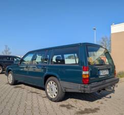 Bild 3/4 von Volvo 940 2.0i Turbo (1997)