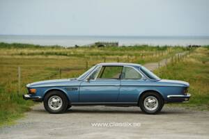 Image 18/37 of BMW 3.0 CSi (1973)