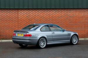 Image 15/50 of BMW M3 (2005)