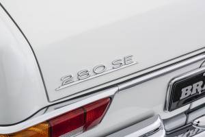 Image 11/33 de Mercedes-Benz 280 SE 3,5 (1970)