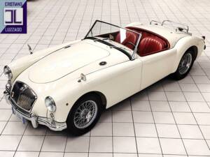 Image 3/61 of MG MGA 1500 (1958)