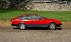 Bild 2/25 von Alfa Romeo GTV6 3.0 (1984)