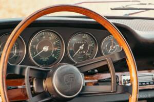 Image 37/59 of Porsche 911 2.0 (1966)