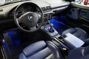 Image 22/33 of BMW 323ti Compact (1999)