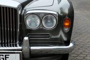 Image 12/48 of Bentley T 1 (1967)
