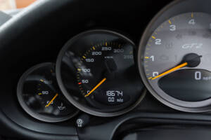 Bild 30/47 von Porsche 911 GT2 (2009)