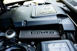 Image 30/46 of Bentley Azure (1997)