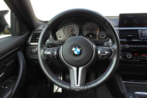 Image 37/98 of BMW M4 (2014)