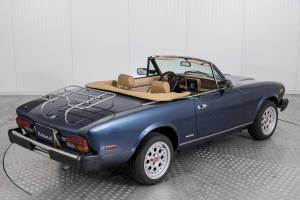 Image 15/50 of FIAT 124 Pininfarina Spidereuropa (1985)