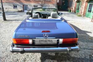 Bild 4/16 von Mercedes-Benz 560 SL (1988)