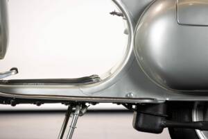 Bild 18/50 von Piaggio Vespa 150 GS (1958)