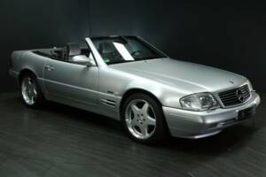 Image 7/49 of Mercedes-Benz SL 500 (2001)