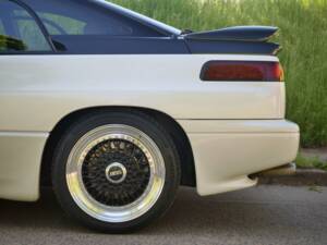 Image 11/50 de Subaru SVX 4WD (1900)