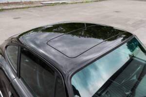 Image 13/108 de Porsche 911 Carrera 3.2 (1989)