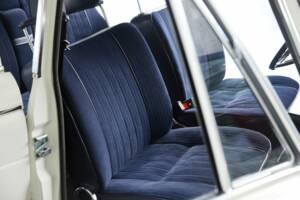 Immagine 35/50 di BMW 2000 (1969)