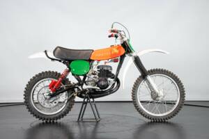 Immagine 8/50 di Montesa Cappra 250 VE (1977)