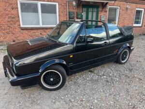 Image 70/78 de Volkswagen Golf Mk I Convertible 1.8 (1989)
