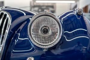 Immagine 31/62 di Jaguar XK 140 OTS (1954)