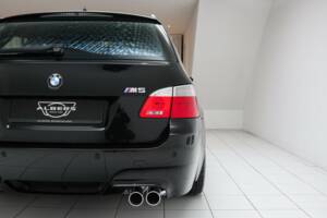 Bild 18/21 von BMW M5 Touring (2009)