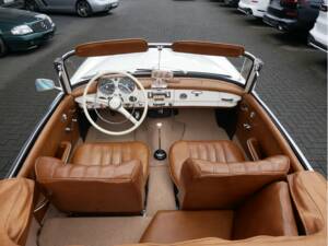 Image 11/27 of Mercedes-Benz 190 SL (1960)