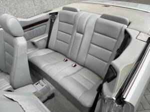 Bild 31/50 von Mercedes-Benz E 320 (1995)