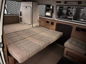 Image 22/34 de Volkswagen T3 Multivan 1.6 TD (1990)