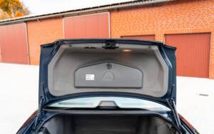 Image 48/55 of BMW 740i (1997)