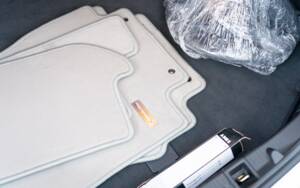 Image 43/45 of Mercedes-Benz S 55 AMG (2000)