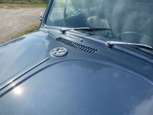 Bild 8/16 von Volkswagen Käfer 1302 LS (1972)