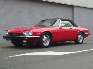 Image 1/99 de Jaguar XJS 5.3 V12 (1990)