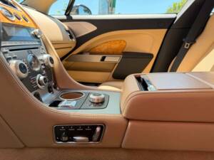 Bild 17/37 von Aston Martin Rapide (2010)