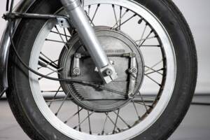 Imagen 41/50 de Moto Guzzi V7 Sport (1972)