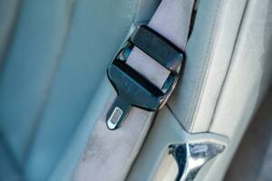 Image 44/45 of Mercedes-Benz 500 SL (1990)