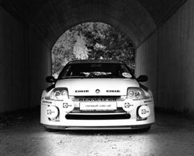 Imagen 1/29 de Renault Clio II V6 (2002)