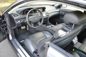 Immagine 22/50 di Mercedes-Benz CL 63 AMG (2007)