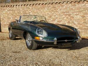 Image 31/50 de Jaguar Type E 4.2 (1967)