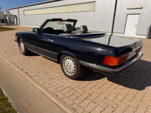 Afbeelding 27/59 van Mercedes-Benz 560 SL (1986)